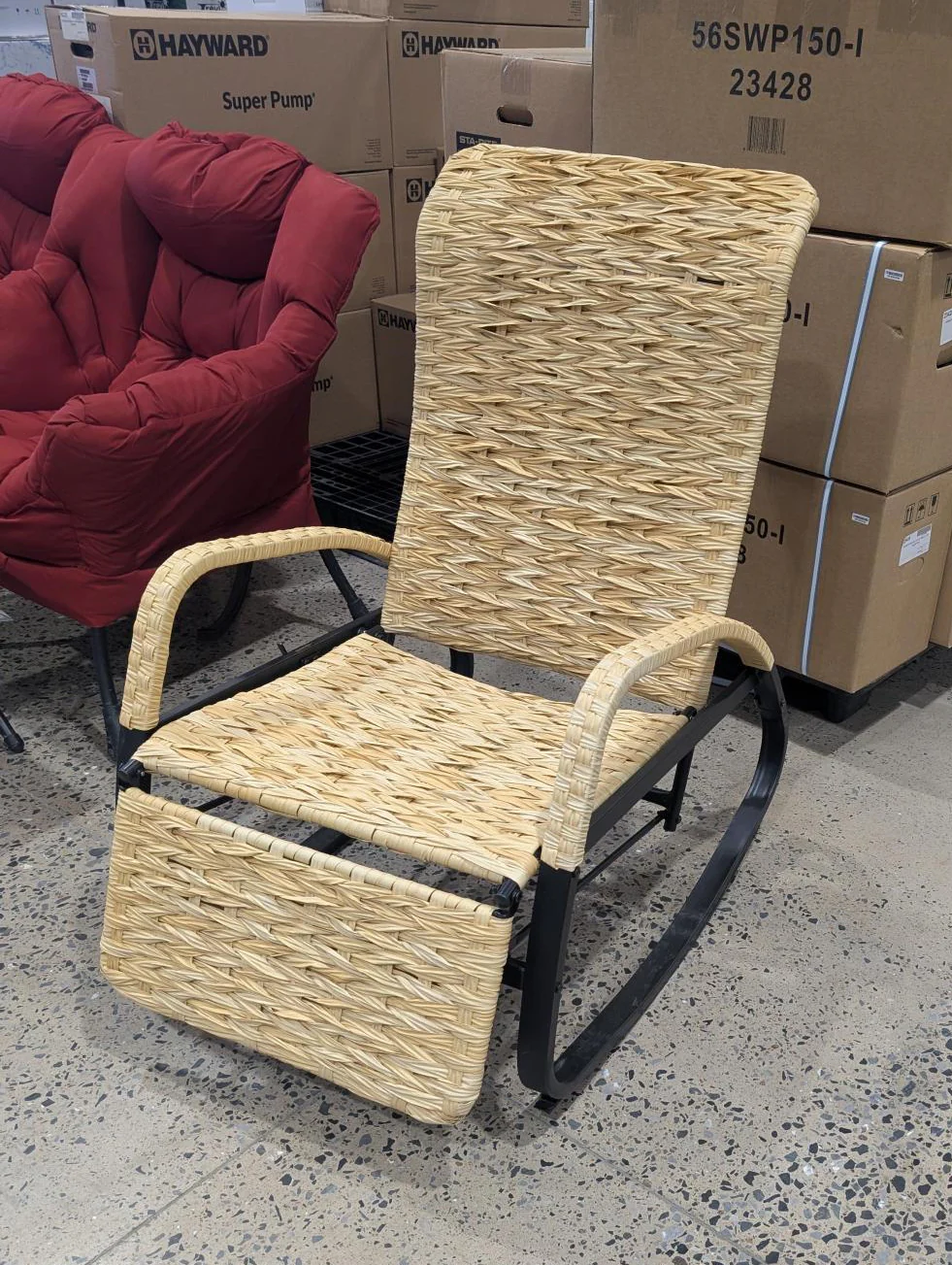 Chaise berçante en rotin avec structure noire - Démonstrateur avec imperfections - Image 2