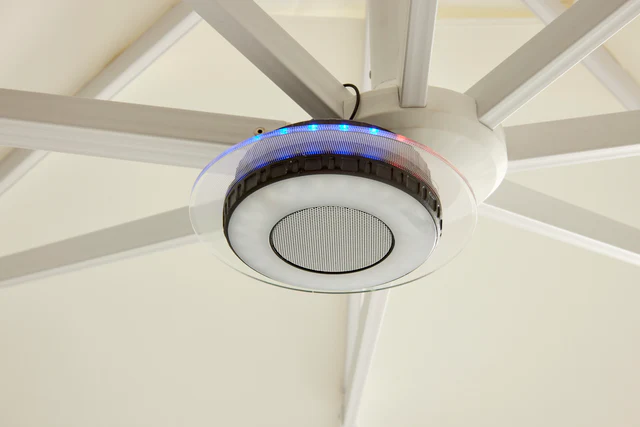 Lampe LED avec haut-parleur Bluetooth intégré - Image 2